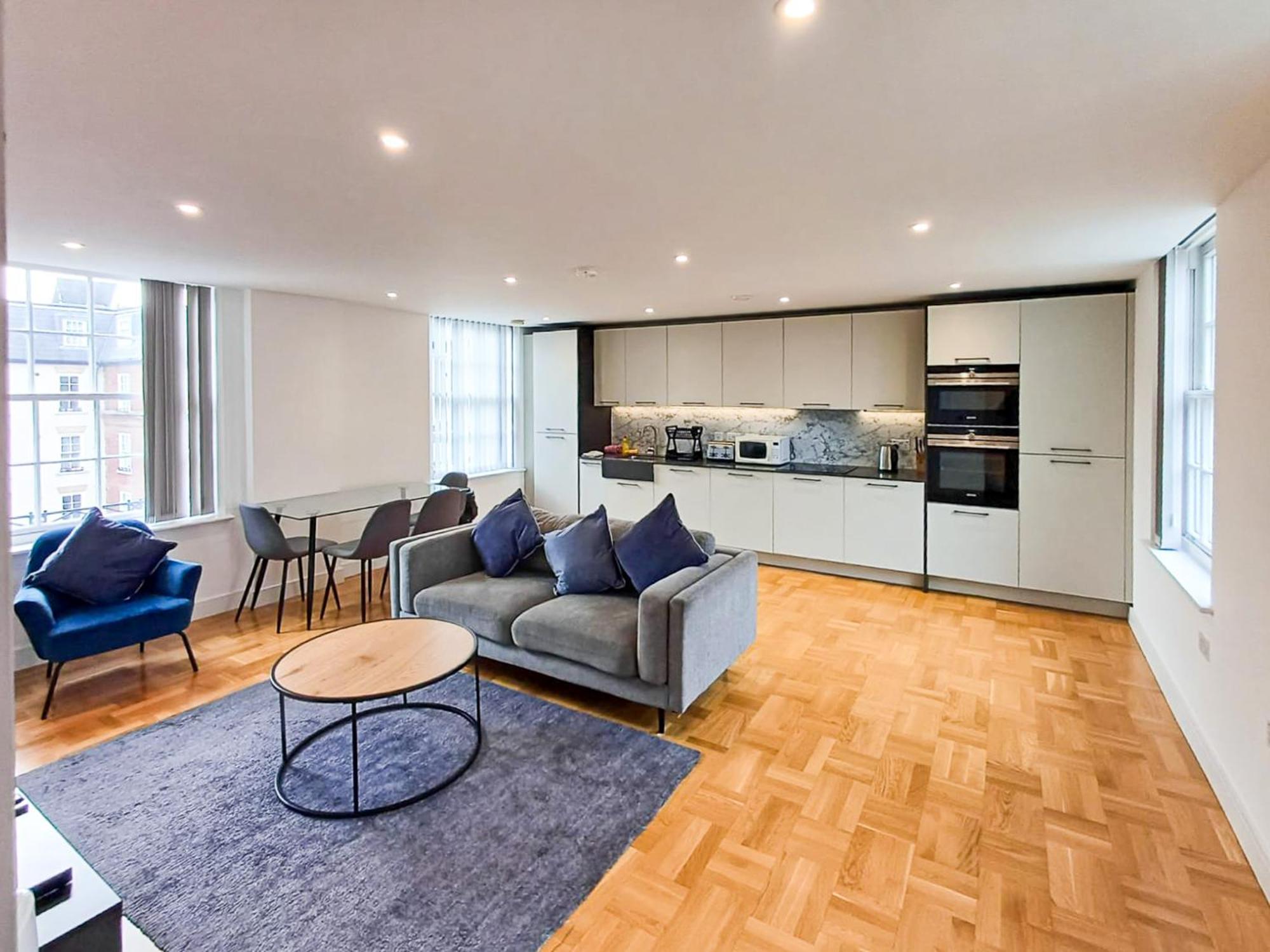 Modern 2-Bedroom, 2-Bathroom Apartment In West Kensington Londres Exterior foto