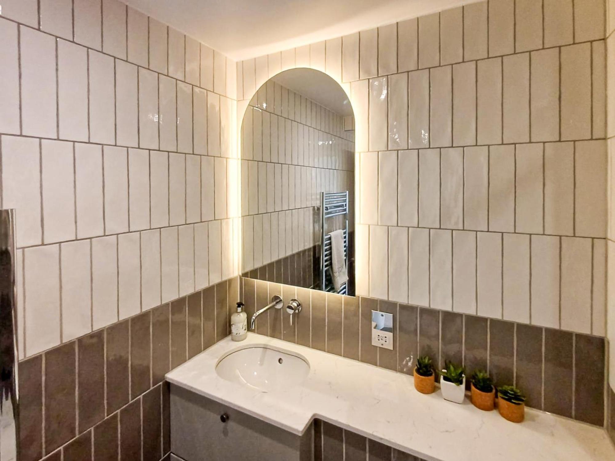 Modern 2-Bedroom, 2-Bathroom Apartment In West Kensington Londres Exterior foto