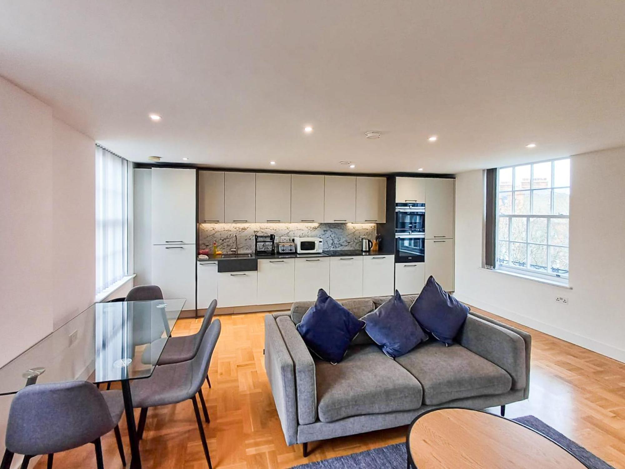 Modern 2-Bedroom, 2-Bathroom Apartment In West Kensington Londres Exterior foto