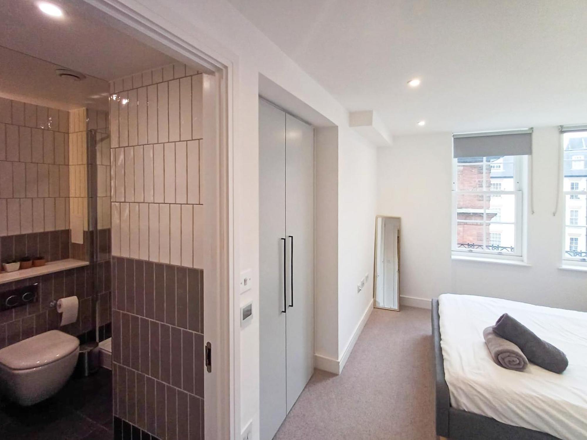 Modern 2-Bedroom, 2-Bathroom Apartment In West Kensington Londres Exterior foto