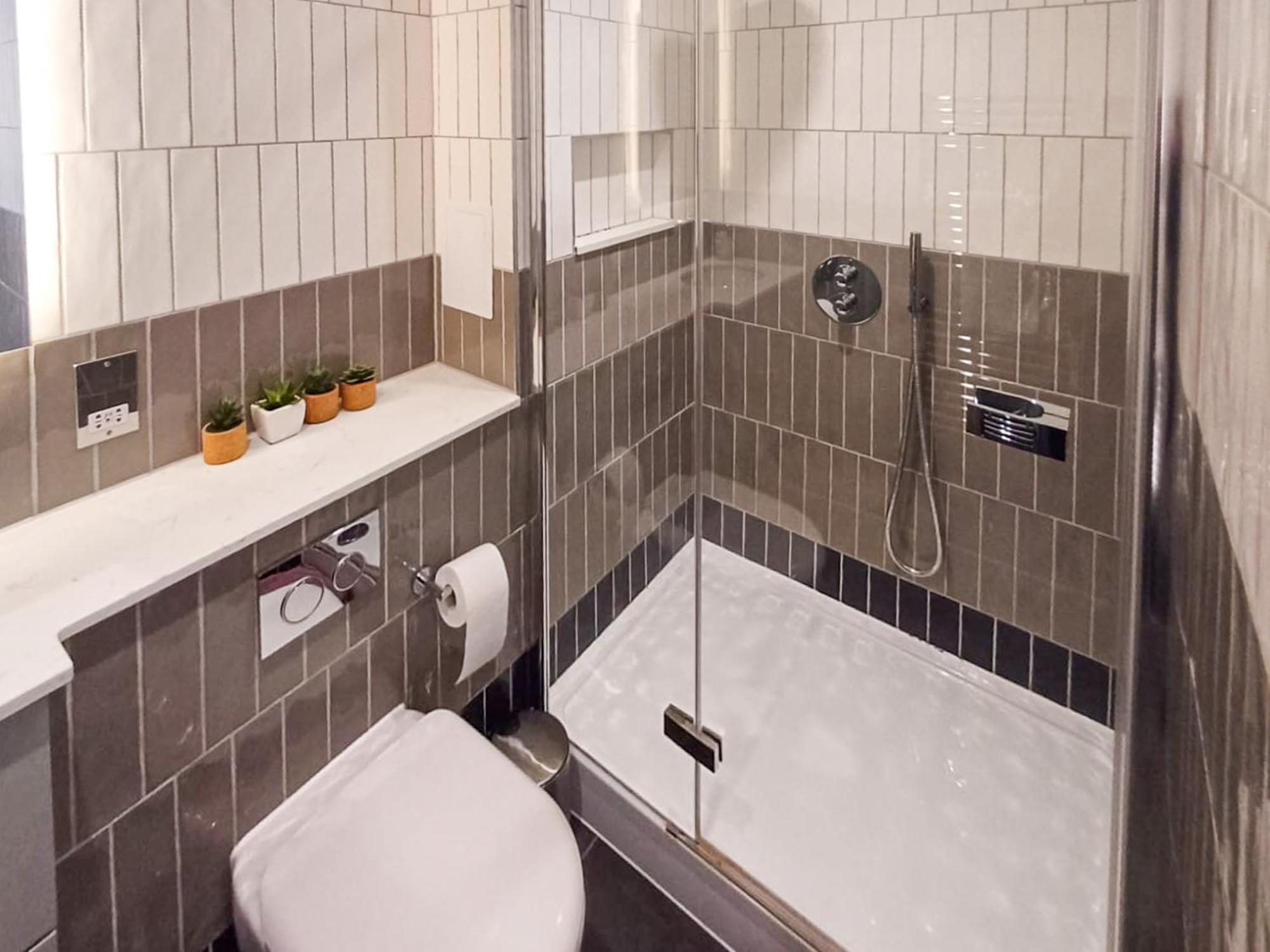 Modern 2-Bedroom, 2-Bathroom Apartment In West Kensington Londres Exterior foto